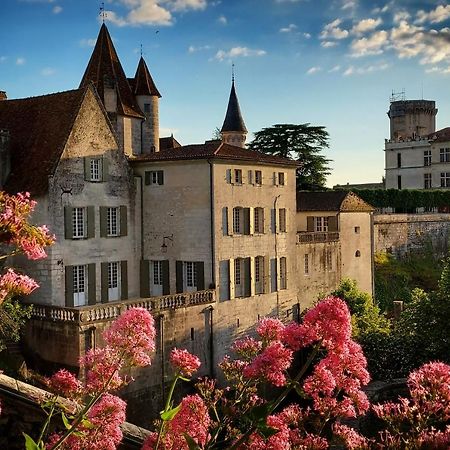 Chateau Des Senechaux, Bourdeilles Exterior photo