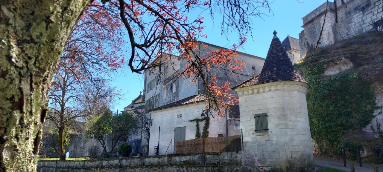 Chateau Des Senechaux, Bourdeilles Exterior photo