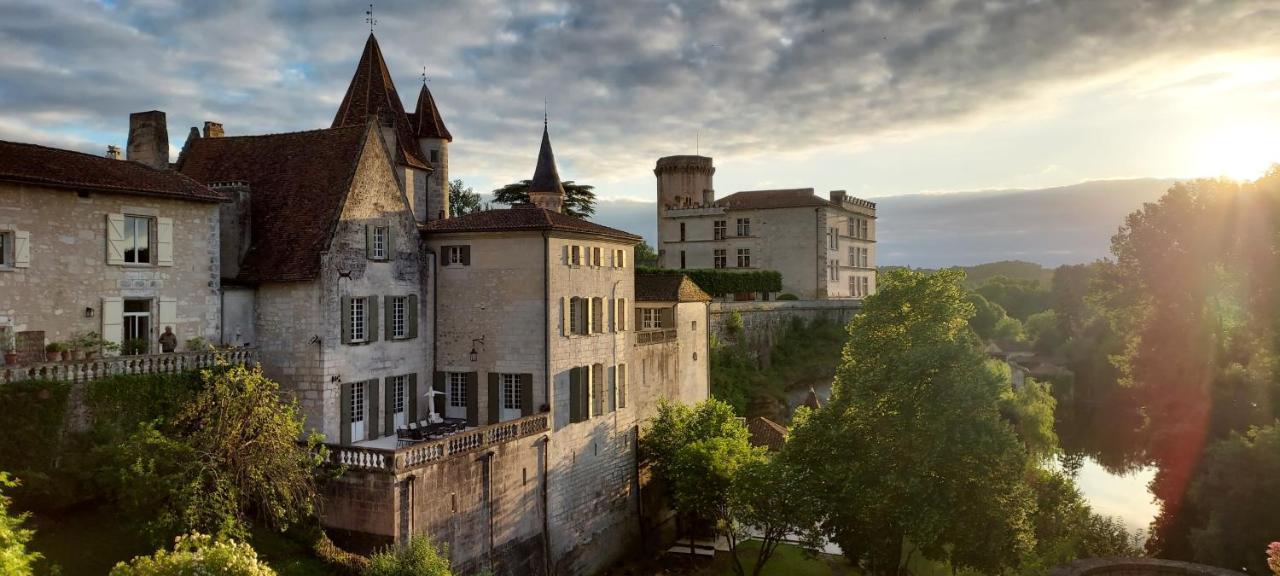 Chateau Des Senechaux, Bourdeilles Exterior photo